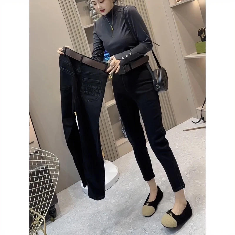 飞芊娅2025春秋爆款高腰弹力牛仔裤女大码时尚显瘦直筒烟管牛仔裤