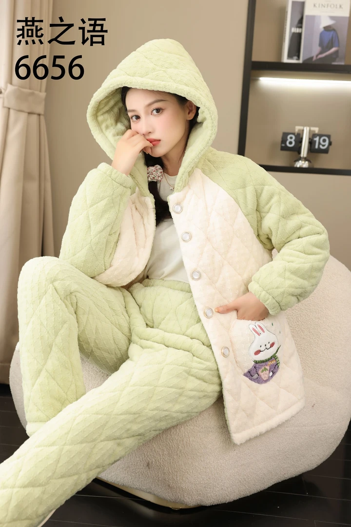 牛奶绒睡衣连帽款三层夹棉加厚女式冬款加绒宝宝绒新款家居服套装