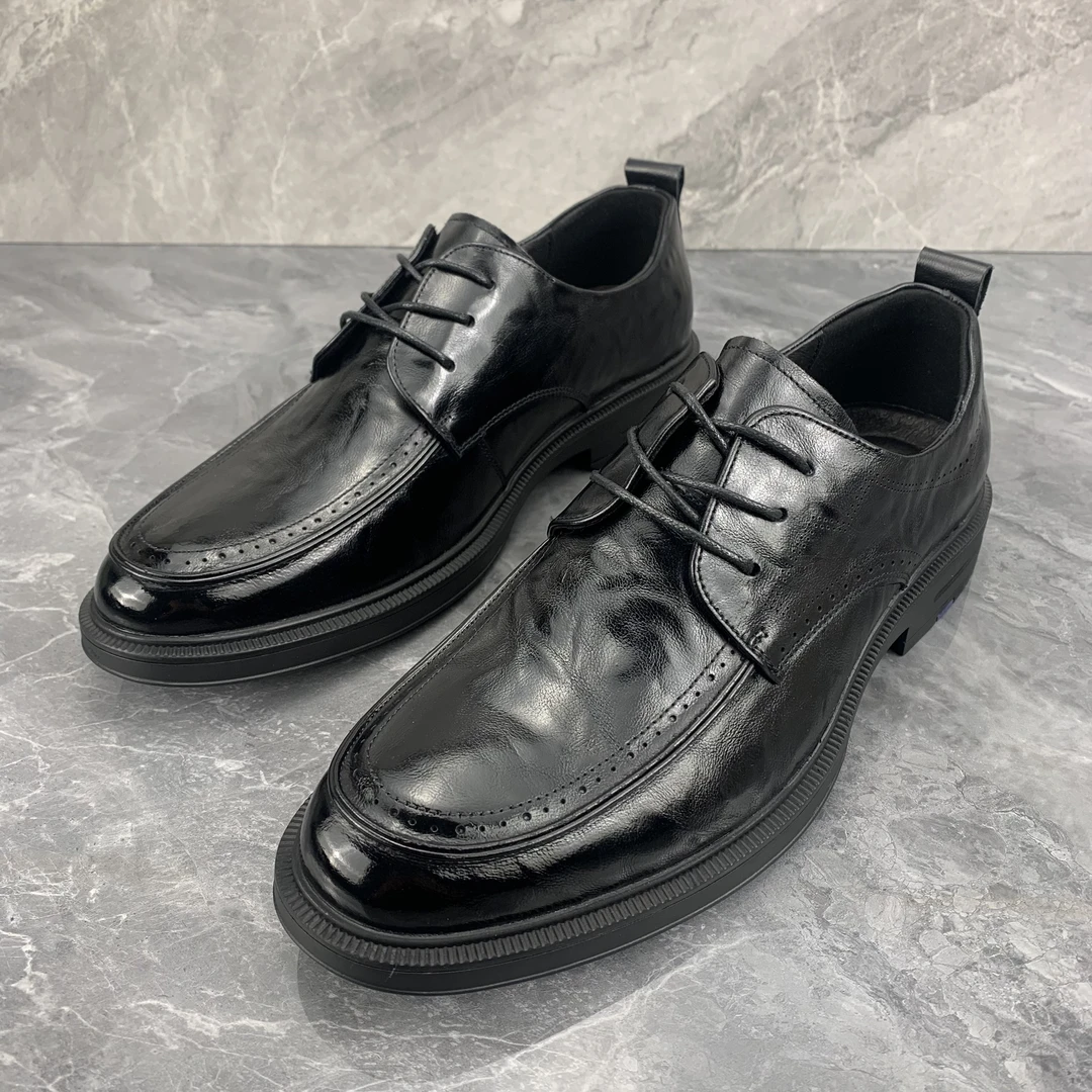 夏季正装商务休闲男皮鞋男士潮流时尚百搭透气软底商务潮款男皮鞋