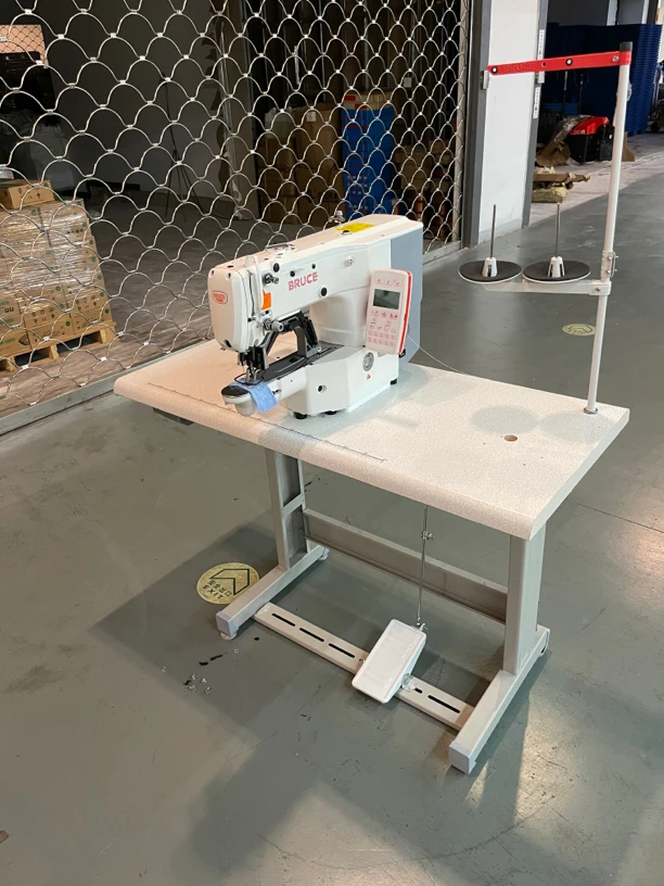 布鲁斯电脑套结机  服装厂箱包厂打套结设备