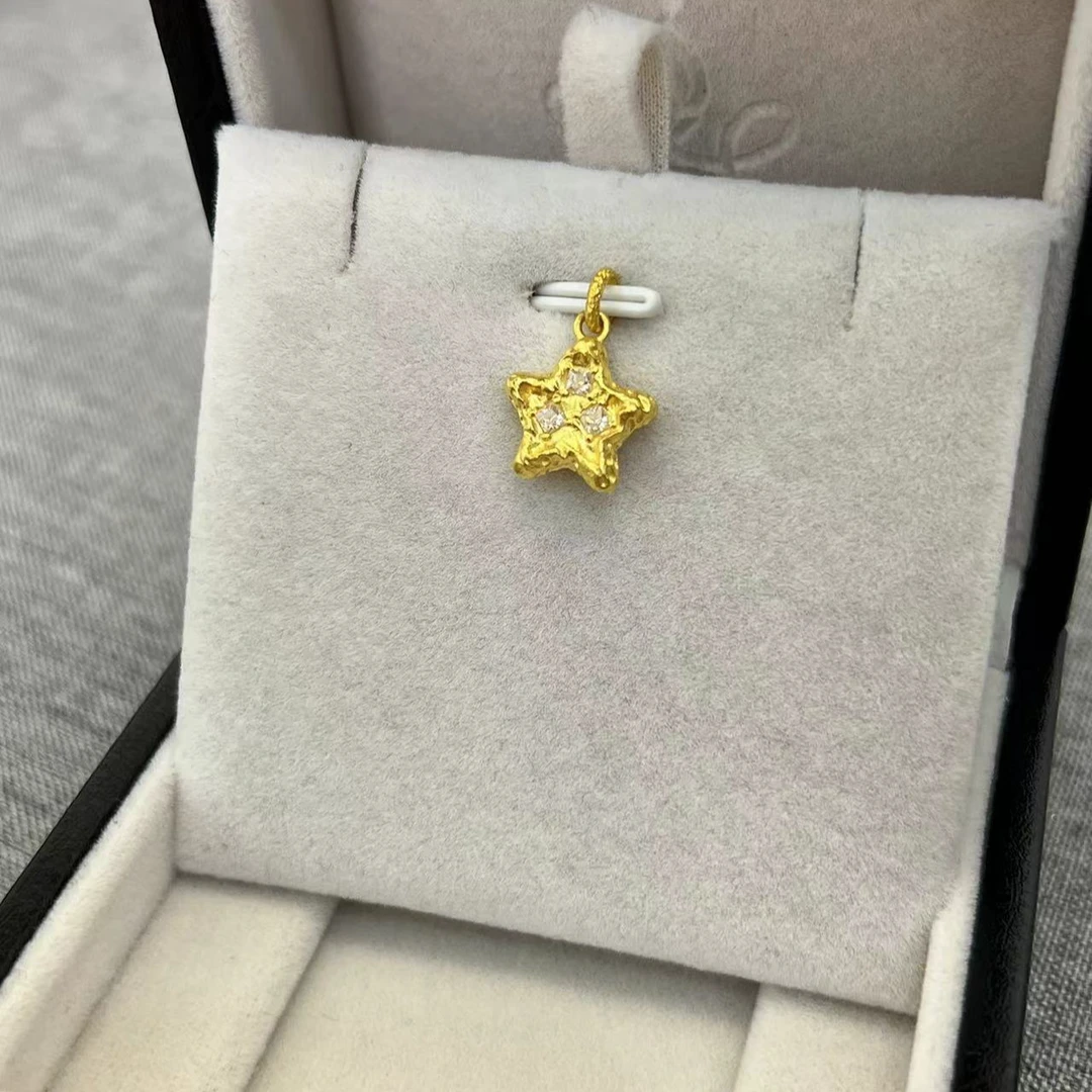 【东豪奢选】足金锤纹镶嵌璀璨星星吊坠（多样性发其一）