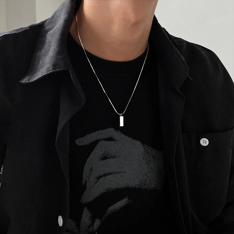 银色小砖块简约男士项链女ins嘻哈时尚小众设计锁骨链轻奢毛衣链