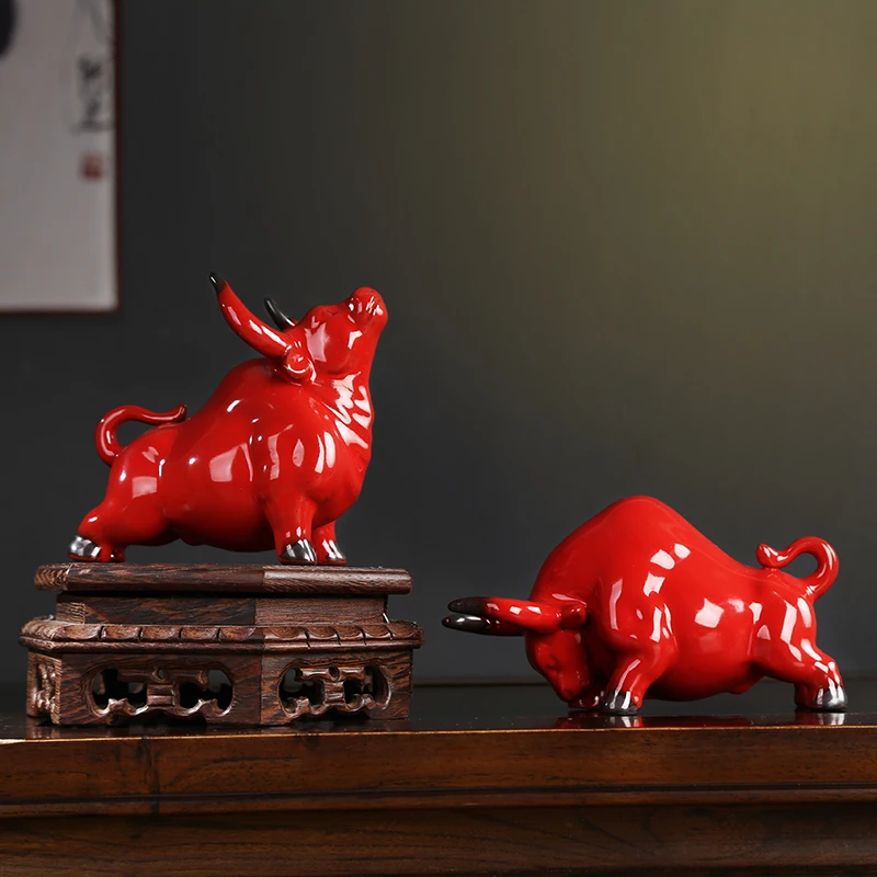 创意陶瓷红色招财小牛茶宠摆件牛气冲天客厅茶桌台家居装饰生肖牛