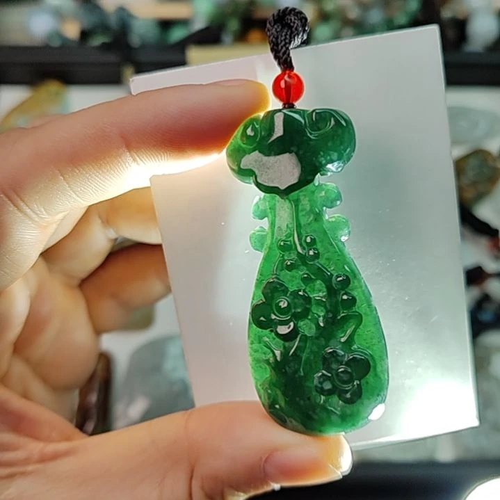 【闪购商品】翡翠颈饰未镶嵌