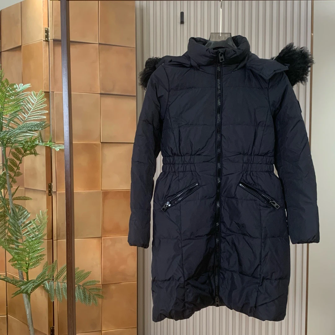 Coach黑色收腰毛领羽绒服/xs码/98新/15630