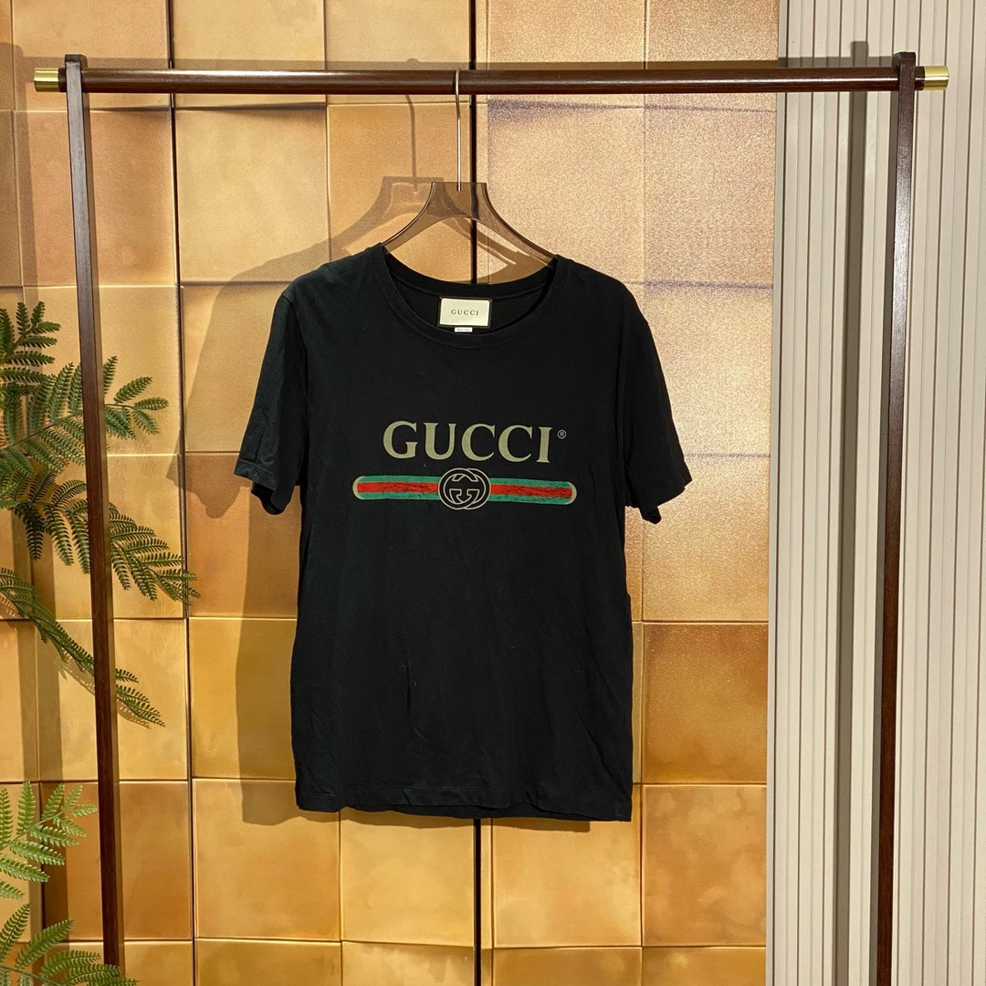 Gucci黑色双G腰带字母logo短袖/s码/99新/25992