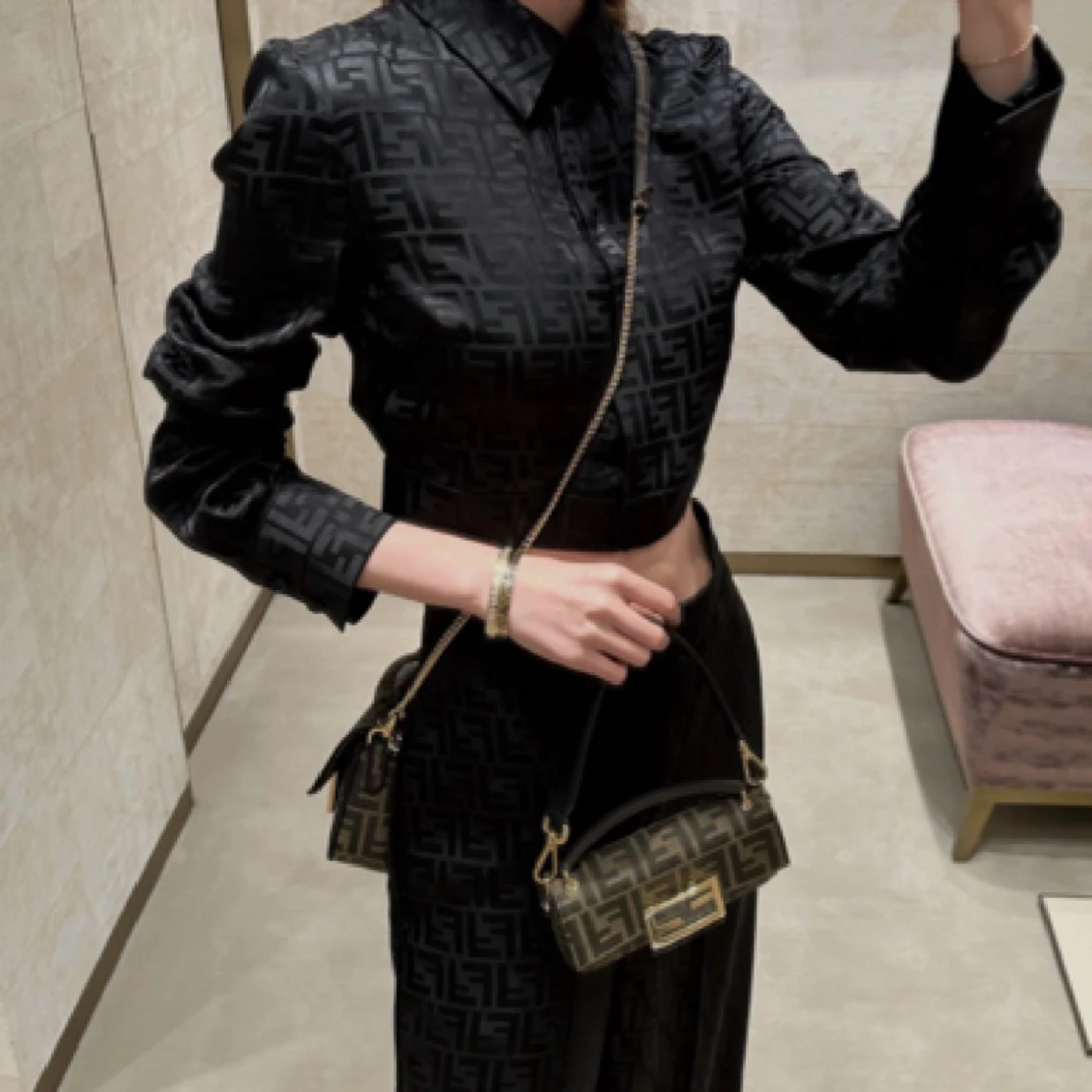 Fendi 23ss爆款黑色桑蚕丝老花满印衬衫/38码/全新带吊/23923