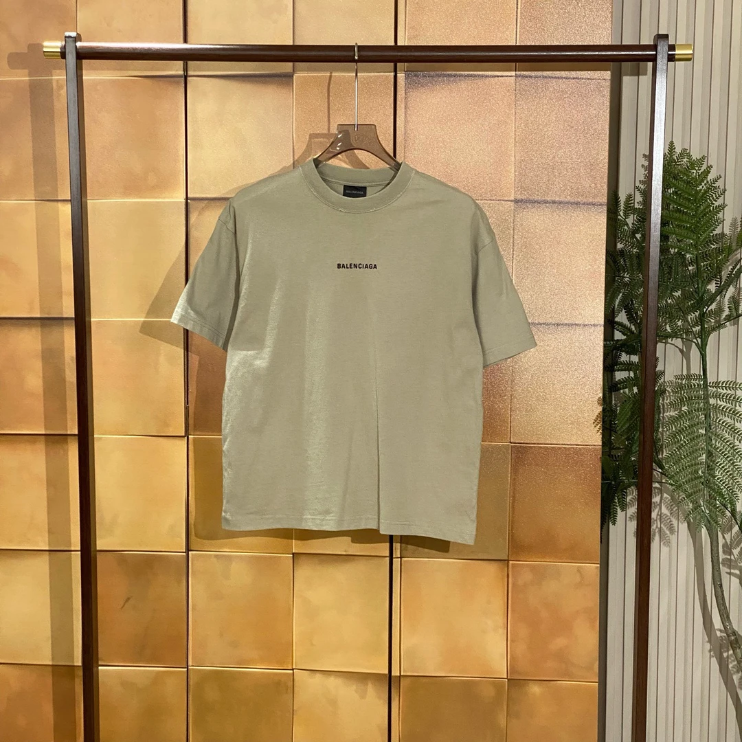 Balenciaga 23ss爆款前后刺绣字母logo短袖/xs码/99新/24257