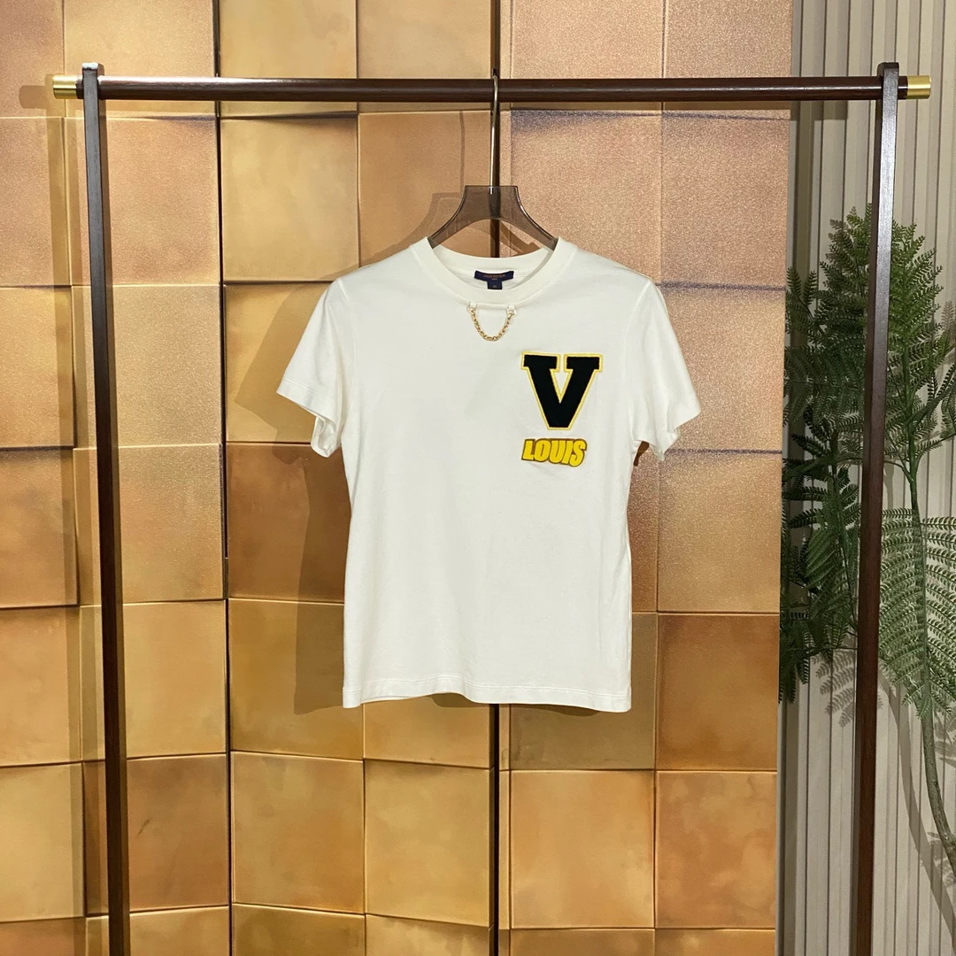 Louis Vuitton lv新款刺绣植绒字母链条短袖/m码/99新/女24059