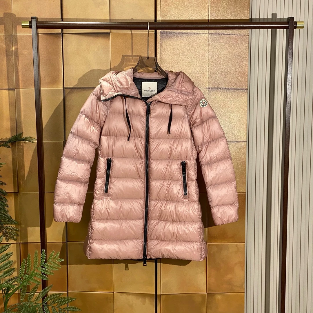 Moncler Suyen藕粉色刺绣徽标logo连帽羽绒服/00码/99新/25212