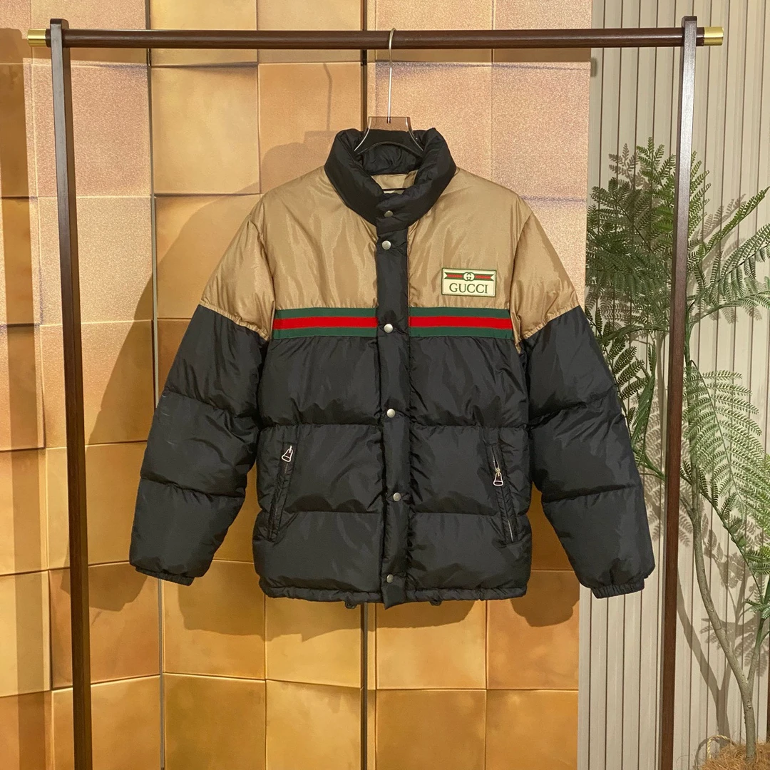 Gucci撞色红绿条纹刺绣徽标logo羽绒服/46码/99新/女42301