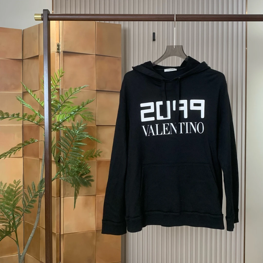 Valentino黑色2099字母logo帽衫/m码/99新/15344