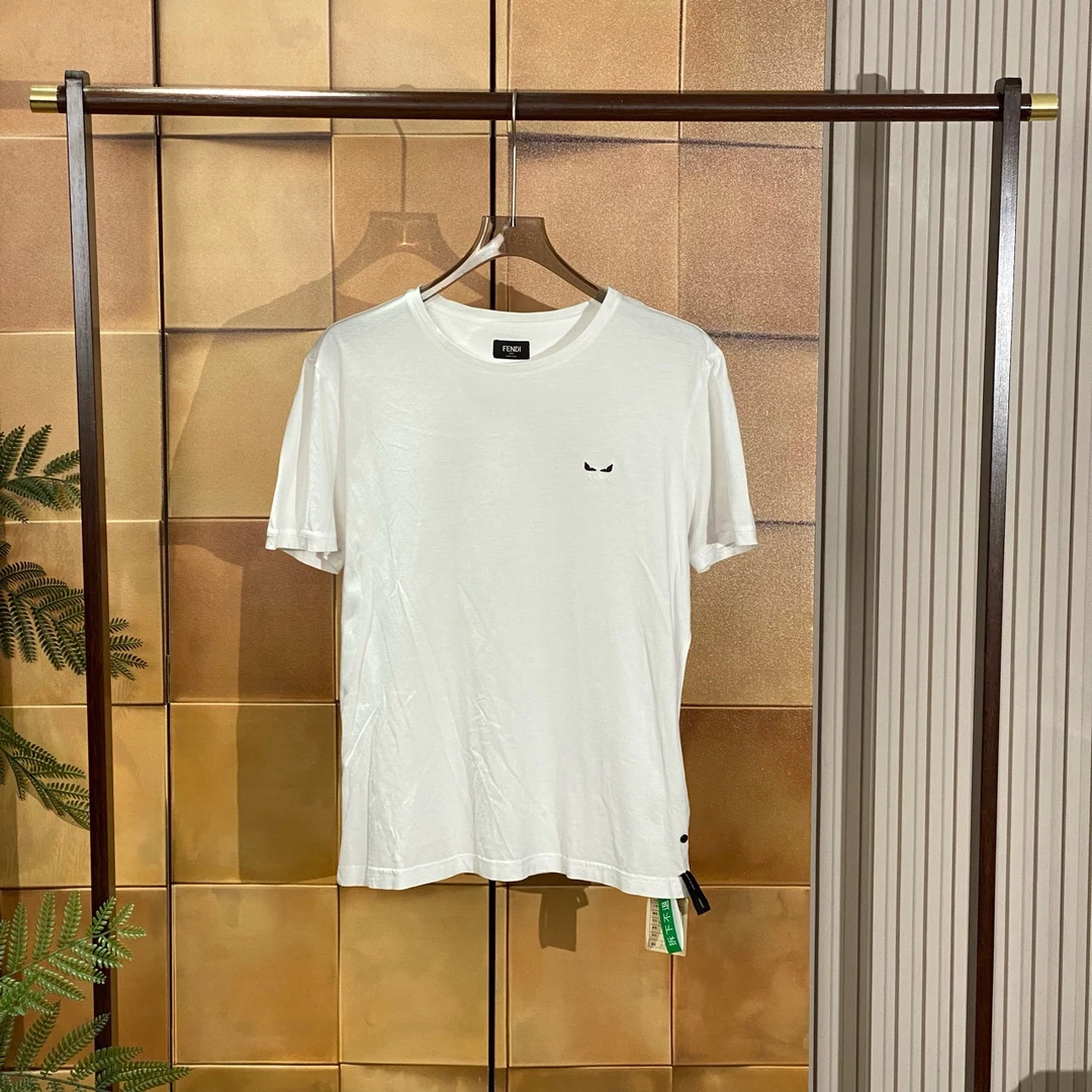 Fendi 白色刺绣小怪兽字母logo短袖/L码/99新/25908