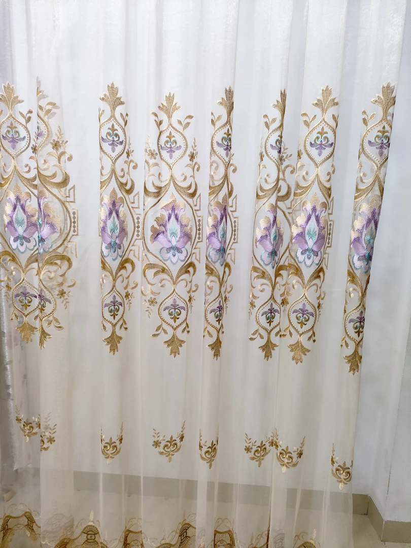 00646成品窗纱宽6米，高2.7米，挂钩款，对开发货