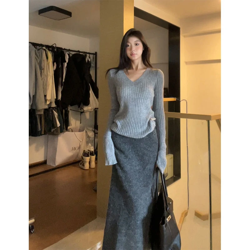 withmin【现货】南港的秋 显瘦秋冬设计感v领毛衣上衣【2411592】