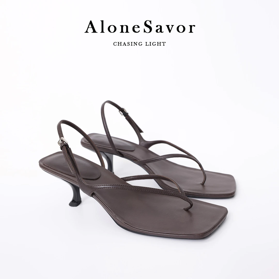 【ALONE SAVOR】row版法式时尚方头中跟真皮夹趾猫跟夏季高跟鞋U360