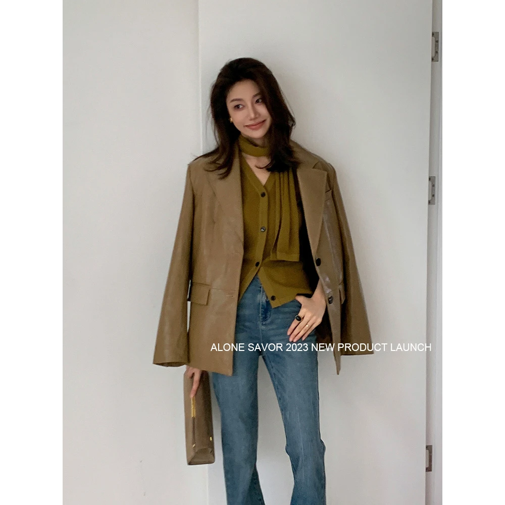【ALONESAVOR】油蜡感复古绵羊皮经典平驳领卡其色休闲时髦皮衣W085