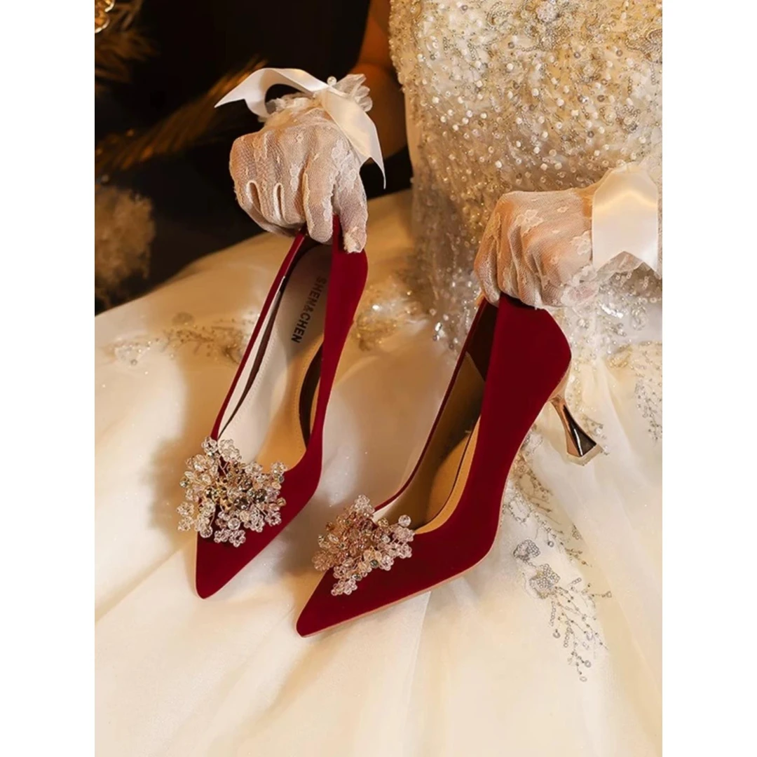 水晶钻花新款结婚鞋女秀禾婚纱两穿敬酒不累脚婚宴细高跟新娘鞋