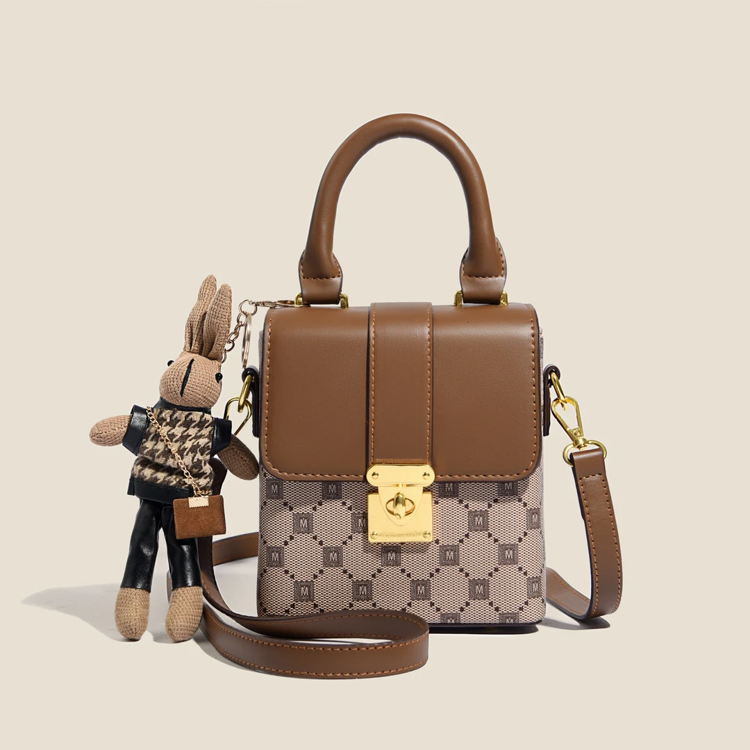 2023秋冬新款女士网红爆款小包包时尚百搭单肩斜挎手机包