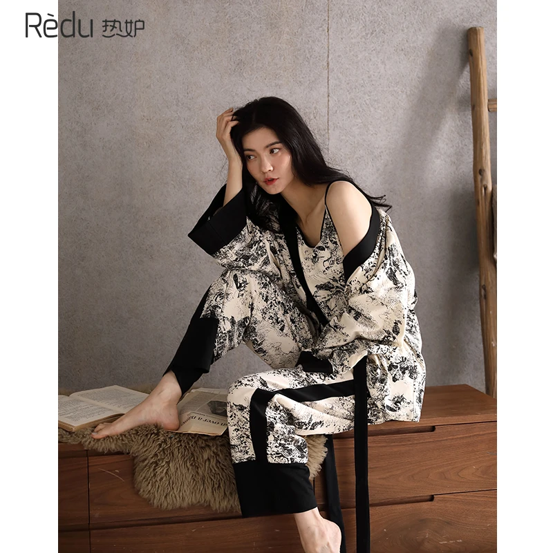 热妒睡衣女春秋夏季薄款冰丝系带三件套长袖长裤吊带开衫家居服