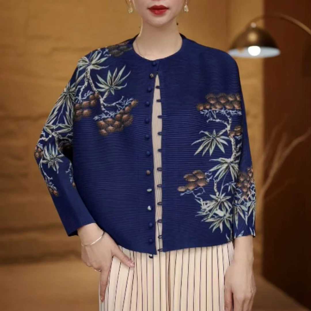 褶皱2025松柏复古宽松圆领长袖小衫优雅印花短款妈妈装外套