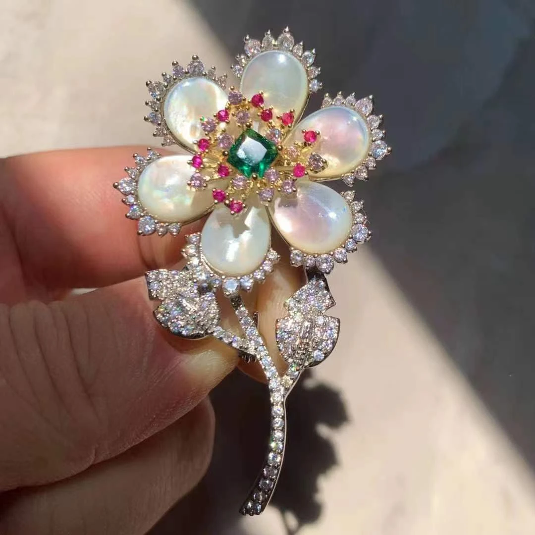 铜合金贝壳胸针 9056 贝壳小兰花 重工高档胸花别针 大衣配饰品