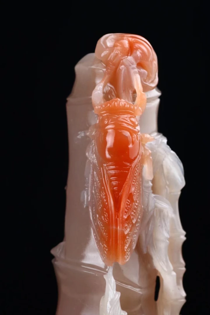 精品俏色善伯 题材：一鸣惊人 尺寸：3.1+3.1+13厘米