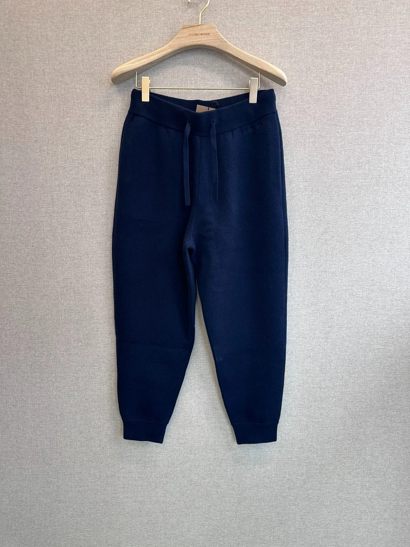 全新未使用 BURBERRY/博柏利 藏蓝色羊绒卫裤 MSP20021
