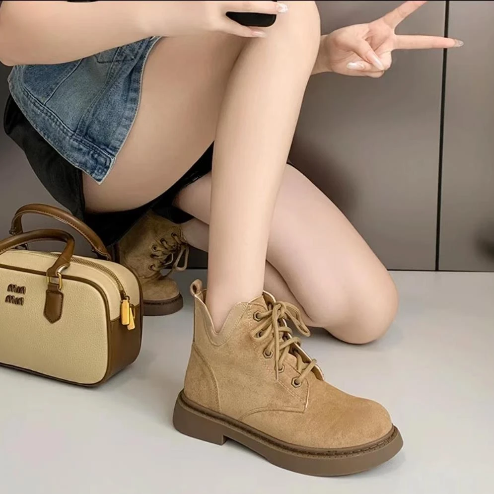 马丁靴女英伦风2024新款夏平底厚底短靴女卡其色9118G