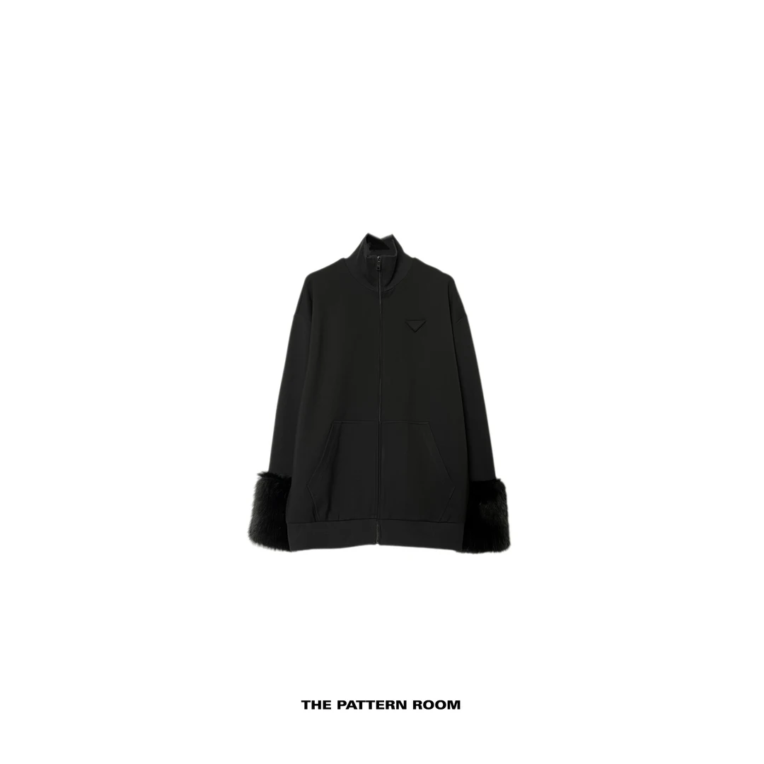 The pattern room | 街头时装毛绒滚边袖轻机能拉链外套