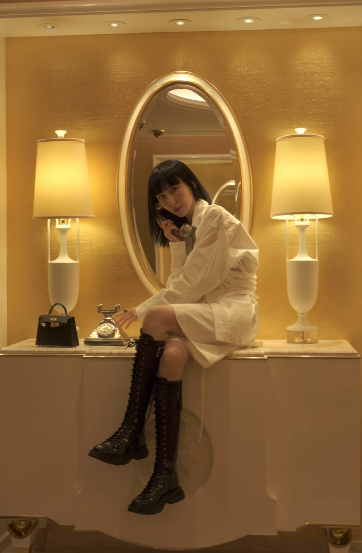 【坤姨专属】“鱼骨”舒适柔和气质收腰抽绳翻领白色衬衫