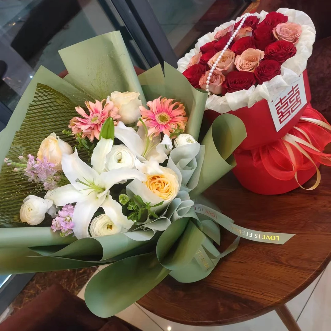 『满眼星辰』订婚花2束订婚现场求婚现场送老婆送爱人