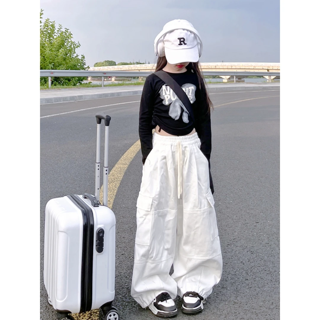 女童工装裤套装2024春夏季新款儿童长袖阔腿休闲裤时髦炸街两件套