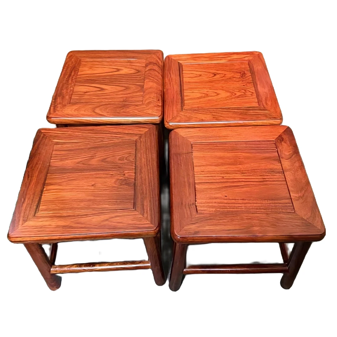 传福传世传经典，百年红木永流传。 小方凳（28-28-28）