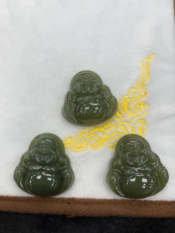 和田玉新疆若羌牛油果大号佛公拍一发一多样性