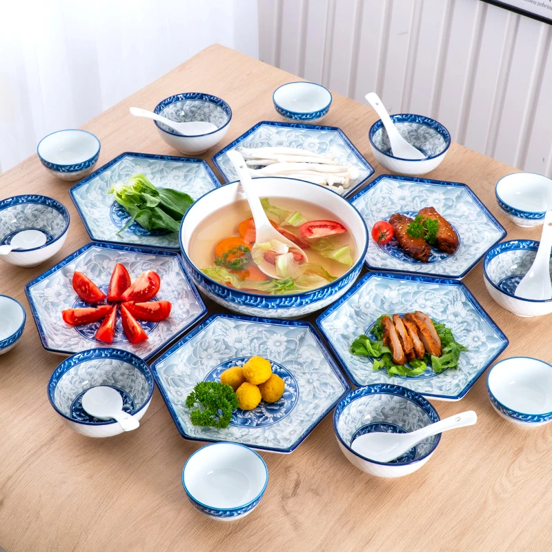 青花拼盘餐具组合中式陶瓷创意盘子团圆套装家用碗碟菜网红聚会
