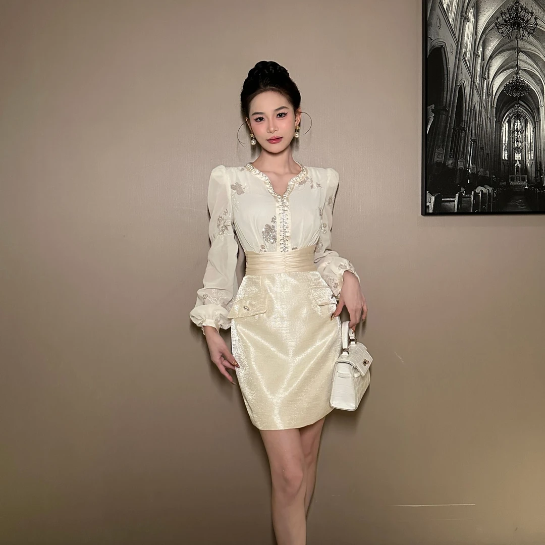 【花花原创】轻奢名媛气质显瘦设计感时尚收腰长袖复古连衣裙51115