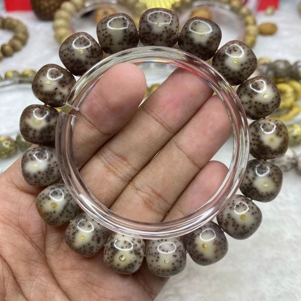 13.5*13冰糖透灰大眼睛月朗星稀针尖小细星星月手串直销正品