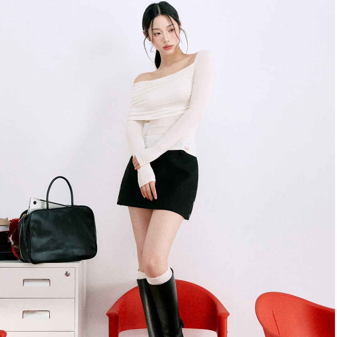 【LaluneDuCiel】LLDC设计感一字肩打底衫T恤女秋季LSDS00351