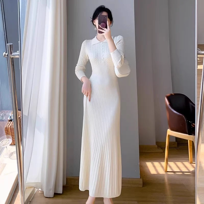 秋冬高级感长袖针织连衣裙女2024年法式收腰内搭A字长裙毛衣裙子