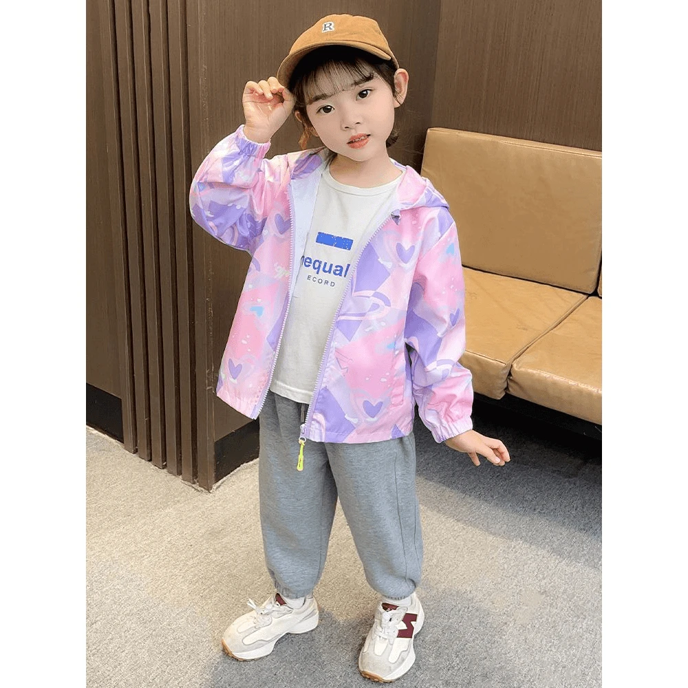 女童外套春秋新款2024韩版夹克儿童小女孩卡通网红洋气冲锋衣