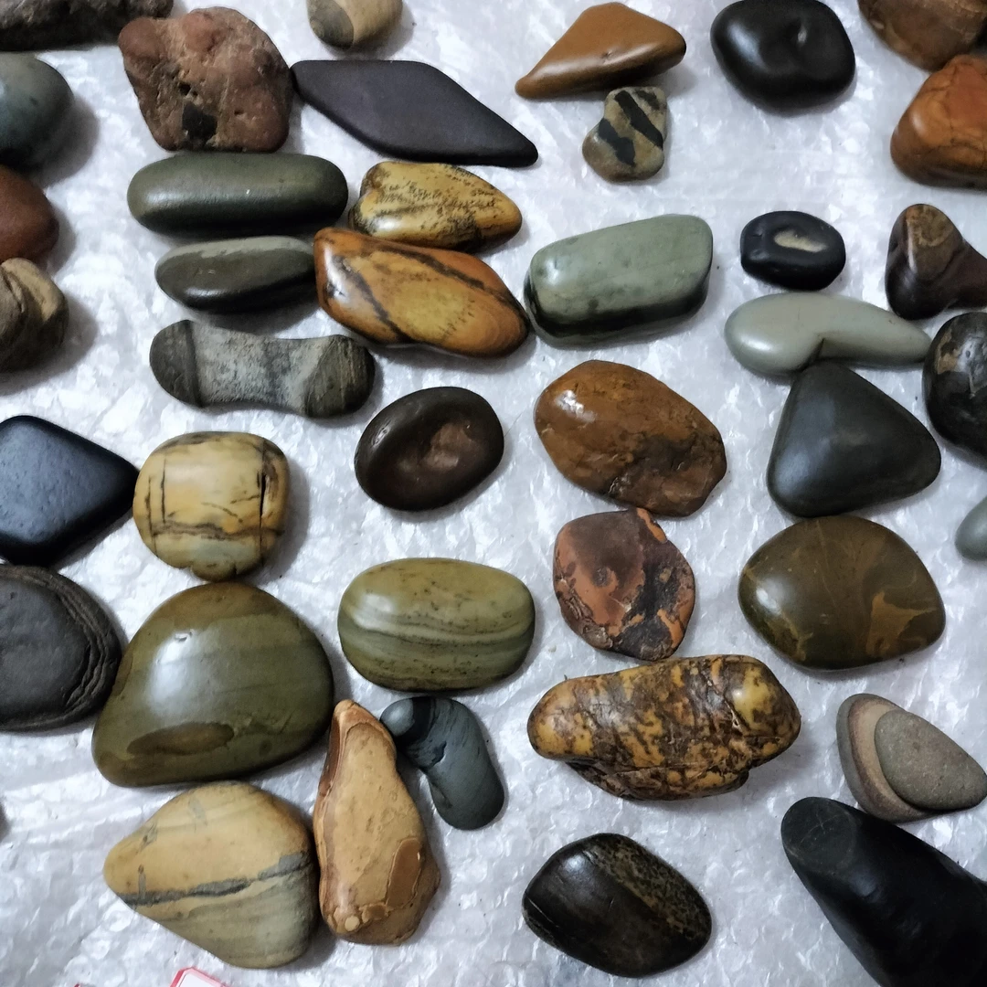 广西河水河 大化石 大湾石 北丹石彩陶石工艺美术品