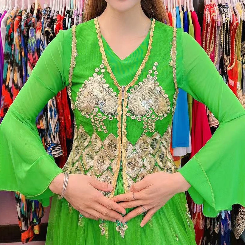 M-04 新疆欧根纱桃心马甲