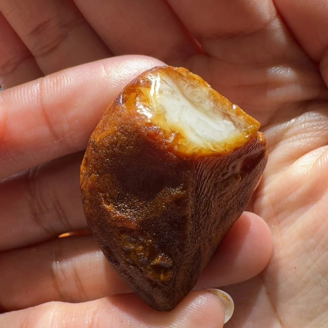 定制琥珀未镶嵌定制