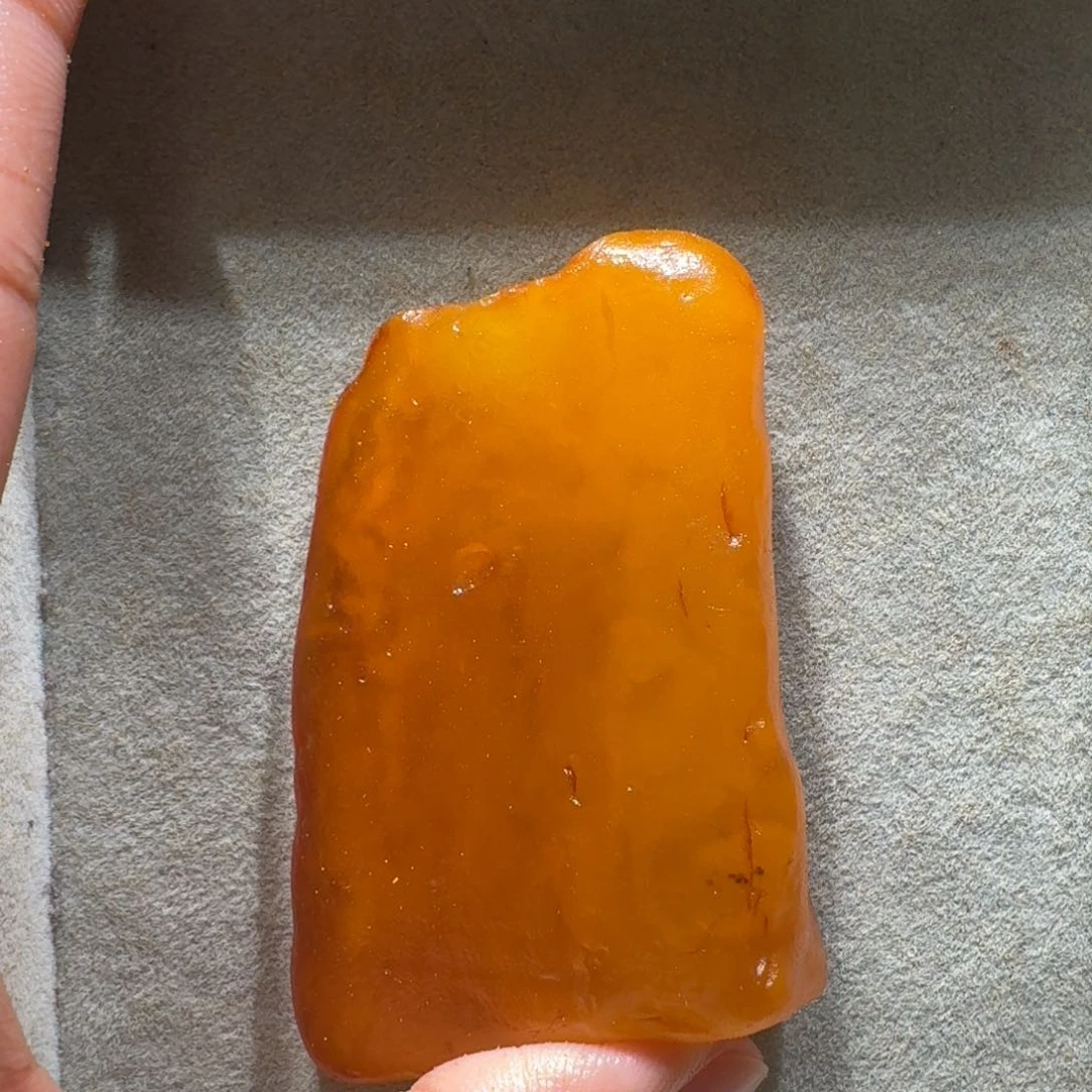 定制琥珀未镶嵌定制