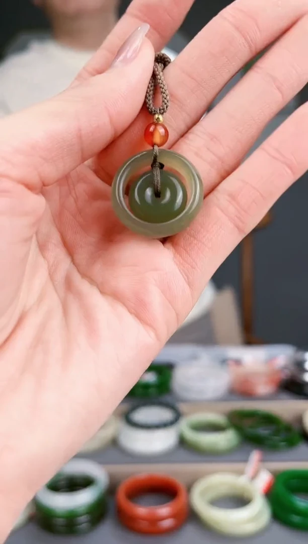 【闪购商品】和田玉颈饰未镶嵌AA多样性发货 拍一发一