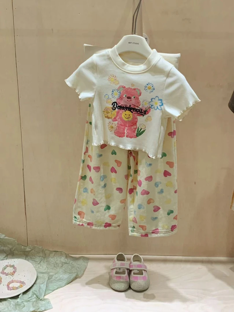 2025夏季新款韩版童装 女童卡通小熊印花短袖T恤+爱心休闲裤套装
