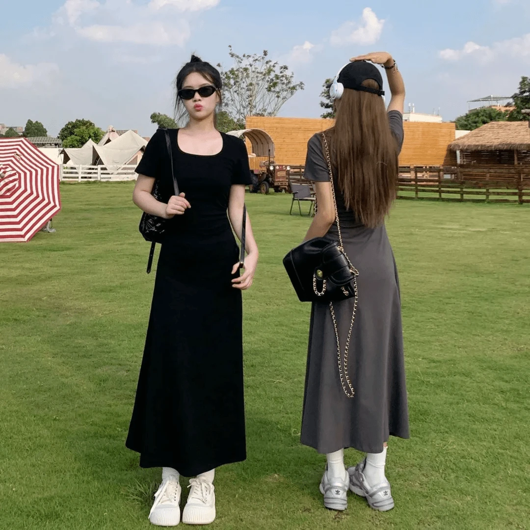 中长款方领褶皱掐腰连衣裙女夏季新款修身显瘦法式休闲连衣裙子女