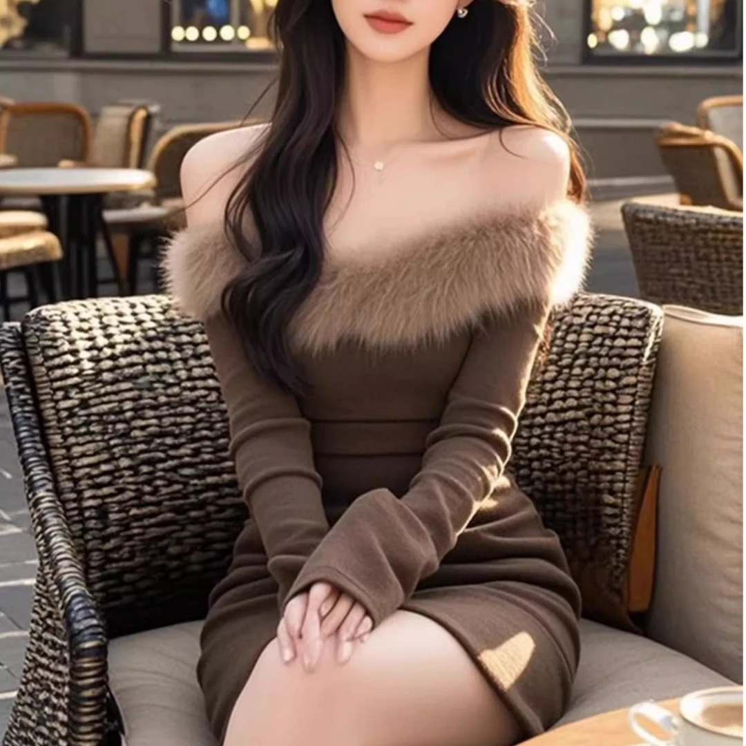 法式名媛风一字肩毛领拼接连衣裙女轻熟气质御姐范收腰显瘦包臀裙