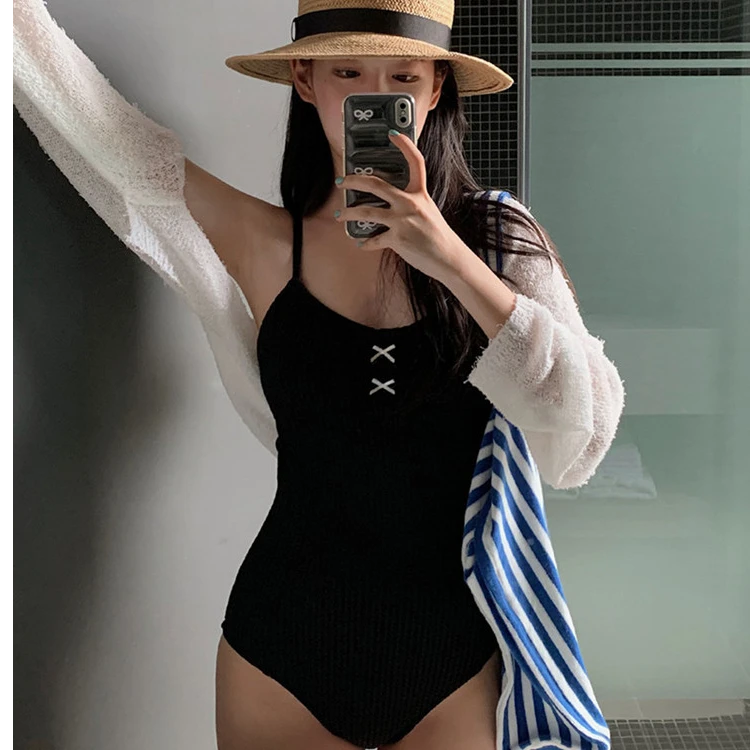 韩系少女ins博主同款纯色简约性感温泉度假连体泳衣显瘦遮肉